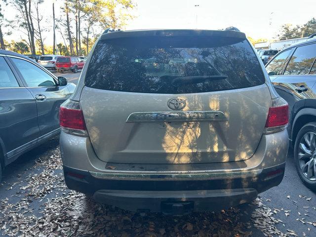 used 2013 Toyota Highlander car, priced at $15,498