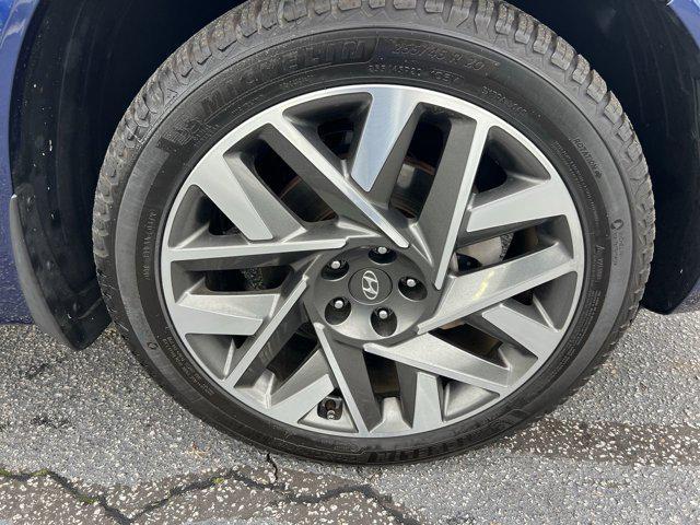 used 2022 Hyundai Santa Fe car, priced at $24,998