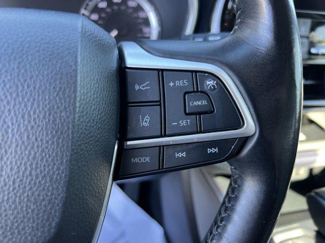 used 2023 Toyota Highlander car, priced at $32,178