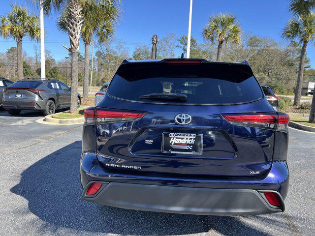 used 2023 Toyota Highlander car, priced at $32,178