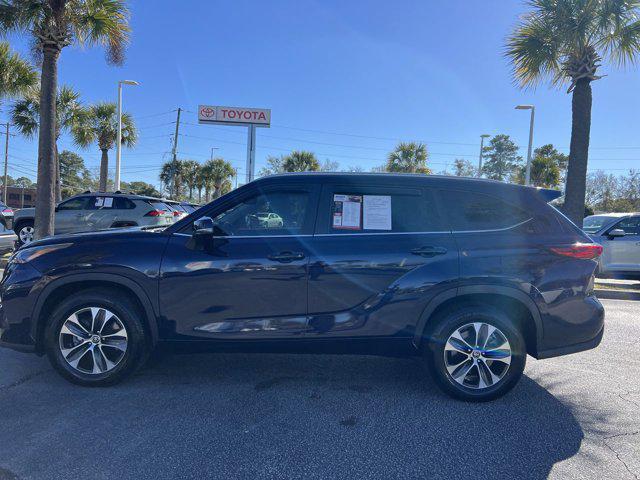 used 2023 Toyota Highlander car, priced at $32,178