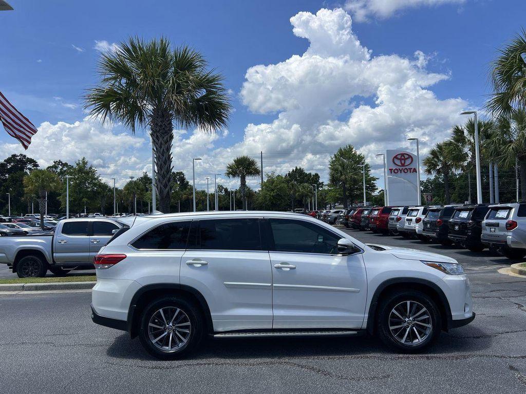 used 2017 Toyota Highlander car, priced at $21,747