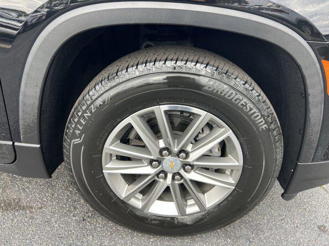 used 2023 Chevrolet Traverse car, priced at $32,498
