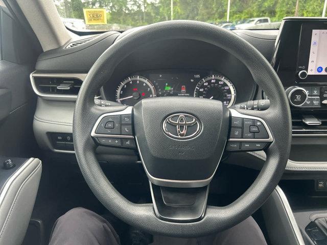 used 2023 Toyota Highlander car, priced at $31,998