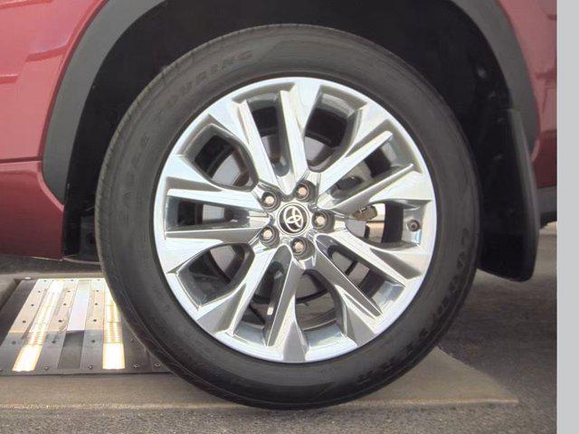 used 2022 Toyota Highlander car, priced at $36,998