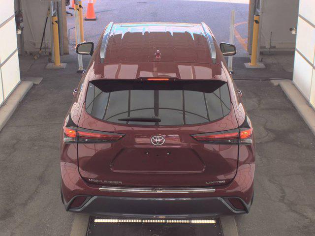 used 2022 Toyota Highlander car, priced at $36,998