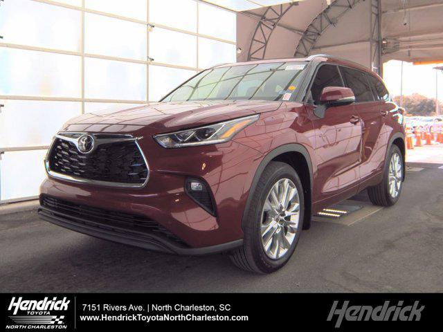 used 2022 Toyota Highlander car, priced at $36,998