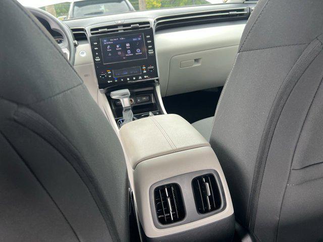 2024 Shimmering Silver Hyundai TUCSON