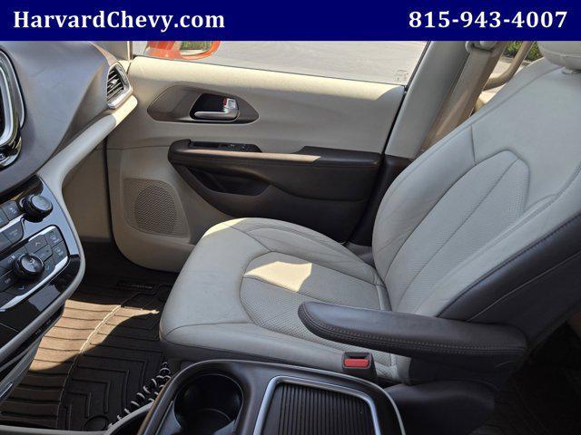 used 2018 Chrysler Pacifica car, priced at $17,500