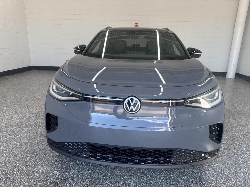 new 2025 Volkswagen ID.4 car, priced at $43,311