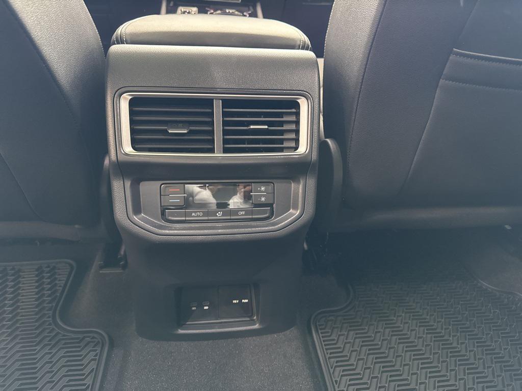 new 2026 Volkswagen Atlas car, priced at $44,947