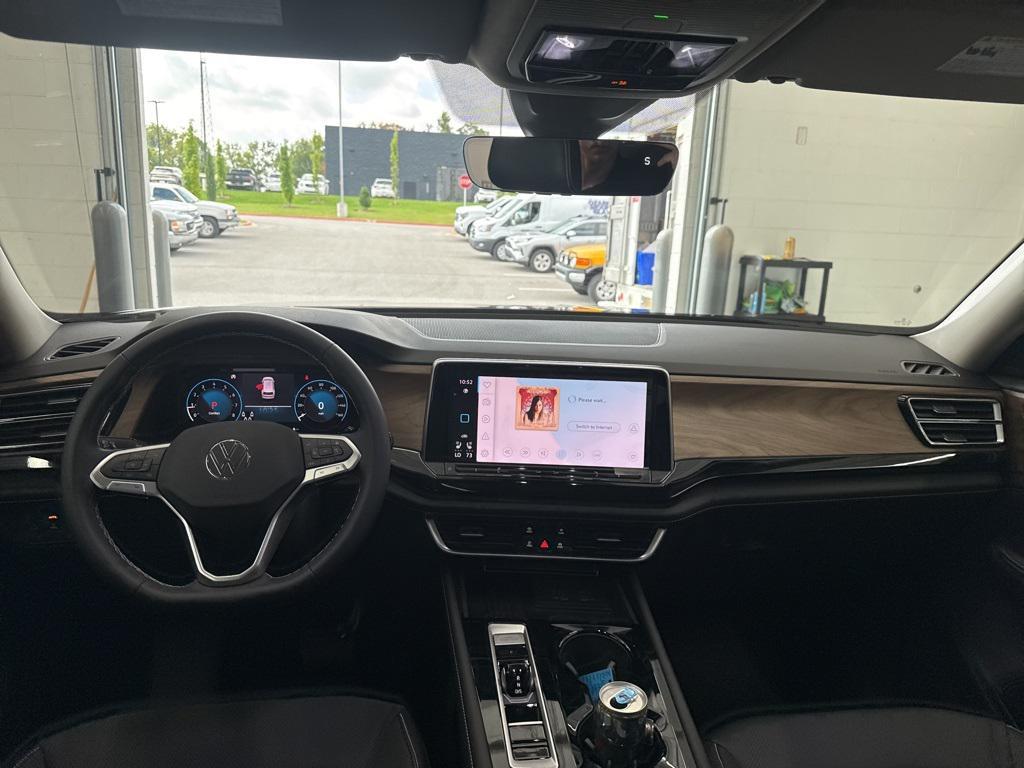 new 2026 Volkswagen Atlas car, priced at $46,057