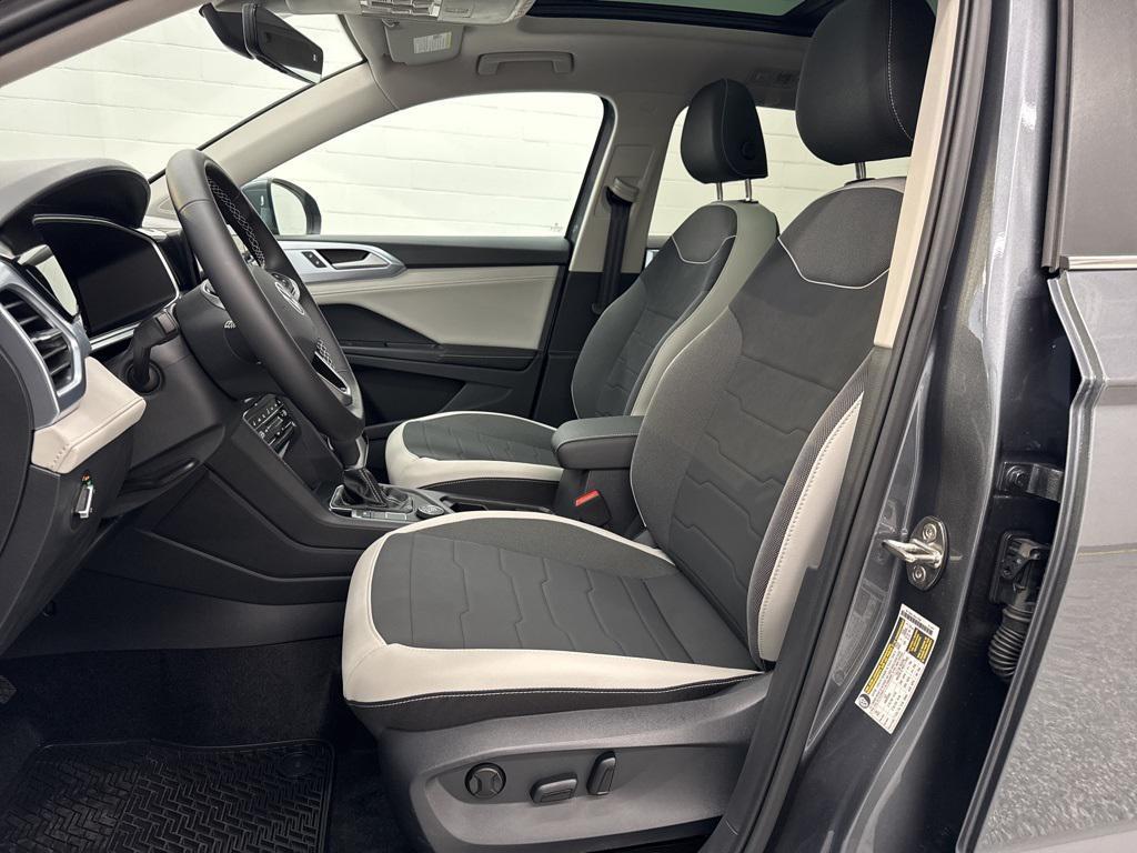 new 2026 Volkswagen Taos car, priced at $33,351