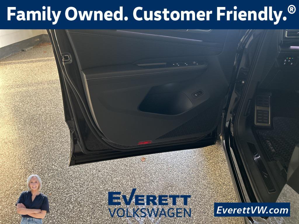 new 2026 Volkswagen Atlas Cross Sport car, priced at $51,980