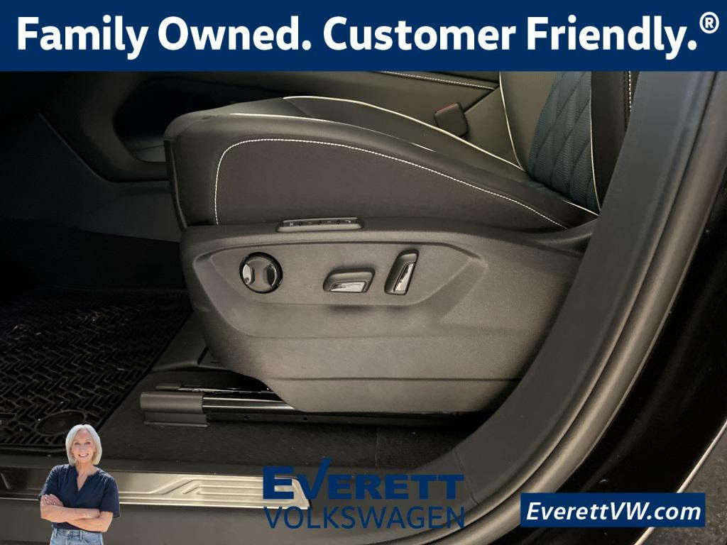 new 2026 Volkswagen Atlas Cross Sport car, priced at $51,980