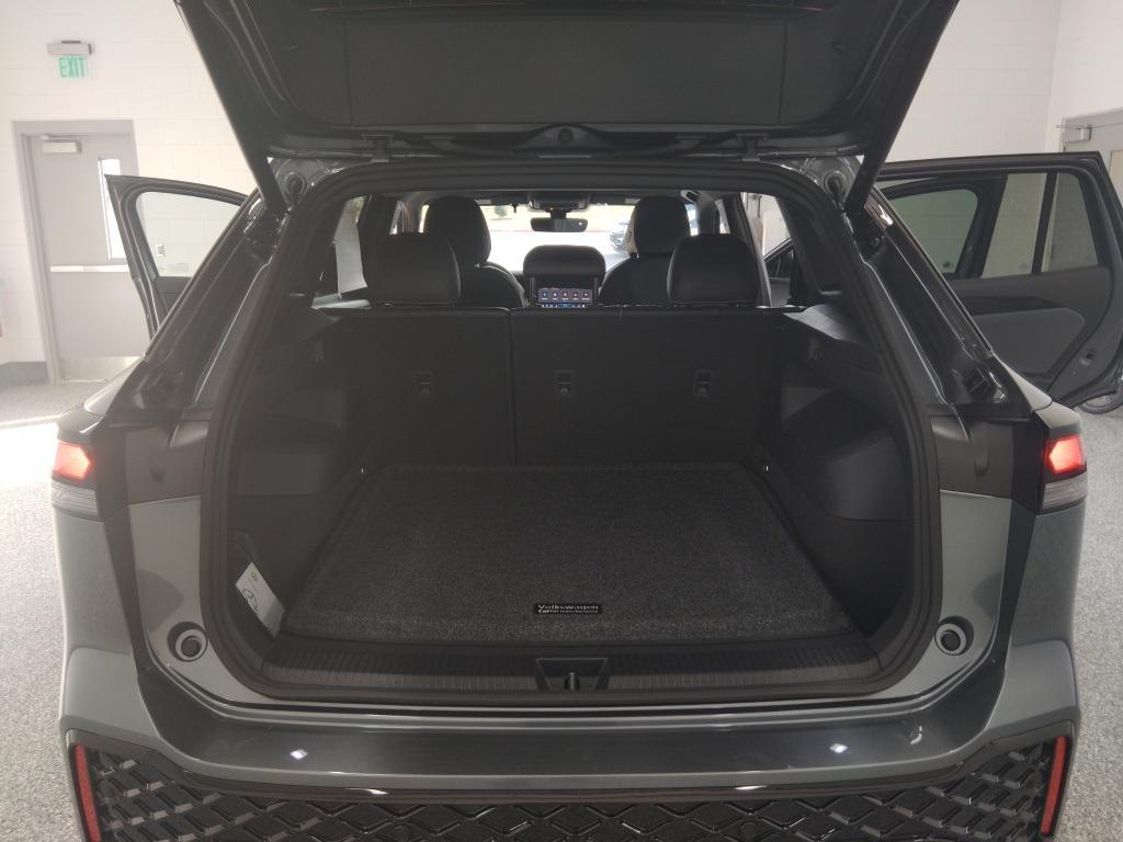 new 2026 Volkswagen Tiguan car, priced at $38,854