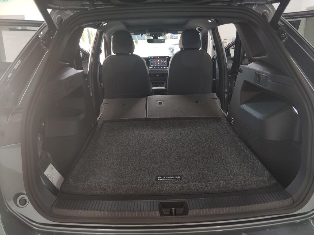 new 2026 Volkswagen Tiguan car, priced at $38,854