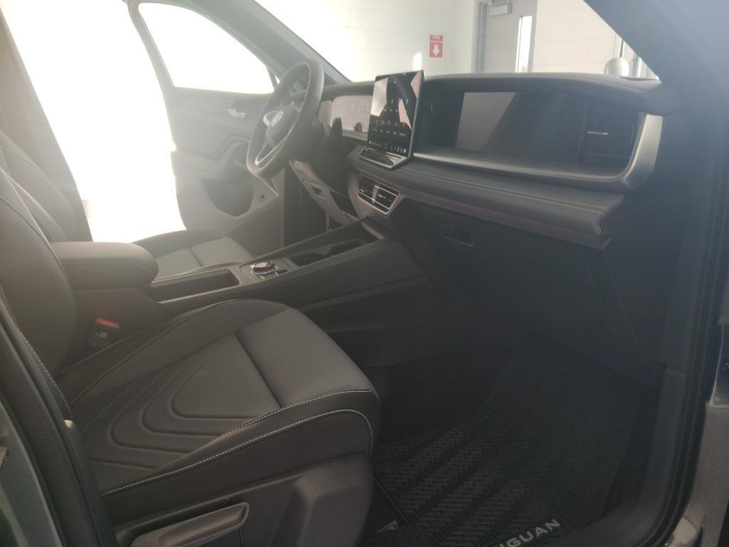 new 2026 Volkswagen Tiguan car, priced at $38,854