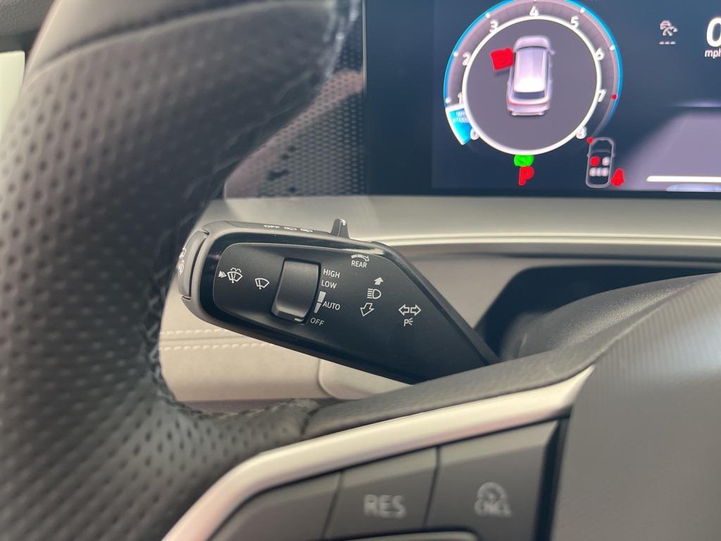 new 2026 Volkswagen Tiguan car, priced at $38,854