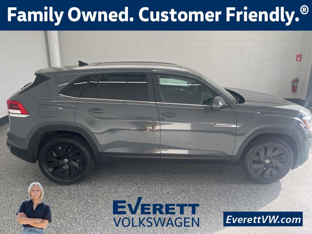 new 2026 Volkswagen Atlas Cross Sport car, priced at $44,843