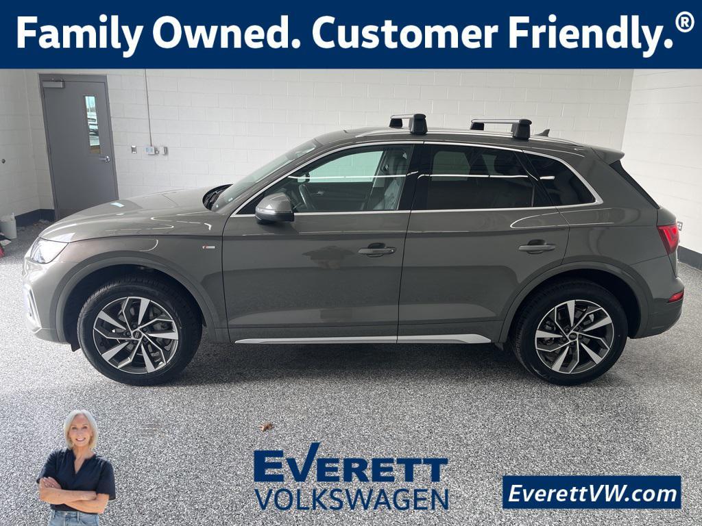 used 2024 Audi Q5 car, priced at $27,998