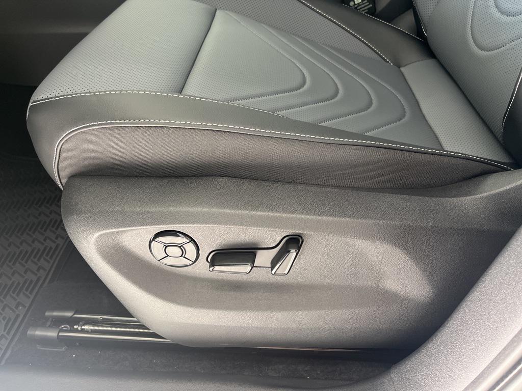 new 2026 Volkswagen Tiguan car, priced at $38,854