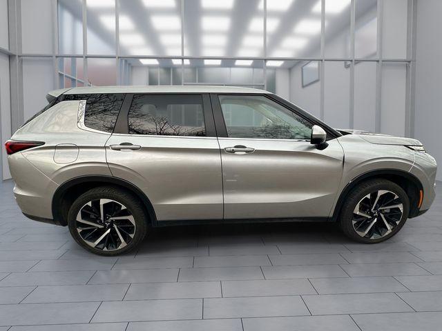 used 2024 Mitsubishi Outlander car, priced at $21,254