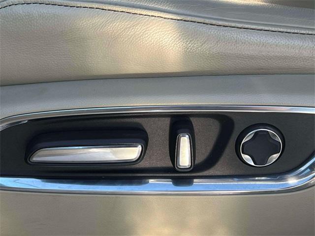 used 2019 Acura MDX car, priced at $19,588