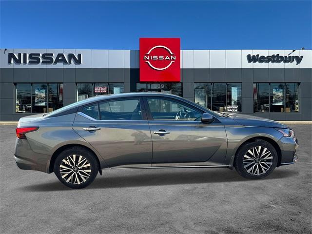 used 2023 Nissan Altima car, priced at $21,747