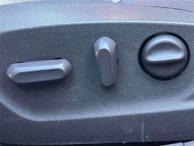 used 2015 Chevrolet Malibu car, priced at $5,871