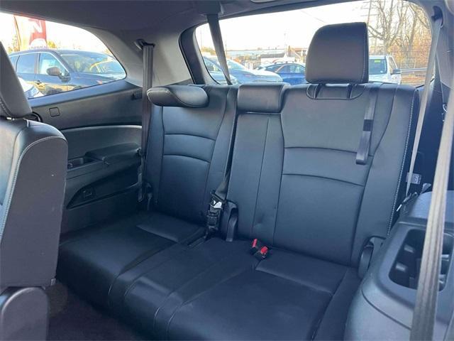 used 2022 Honda Pilot car, priced at $29,997