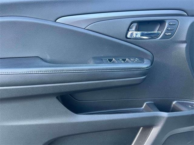 used 2022 Honda Pilot car, priced at $29,997