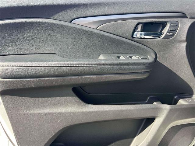 used 2022 Honda Pilot car, priced at $29,014