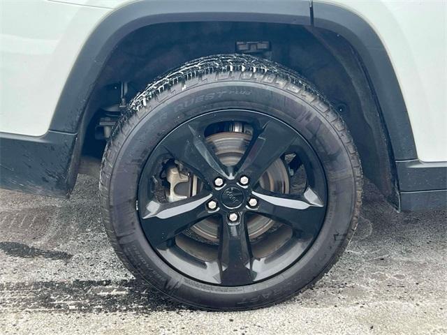 used 2023 Jeep Grand Cherokee L car, priced at $27,993