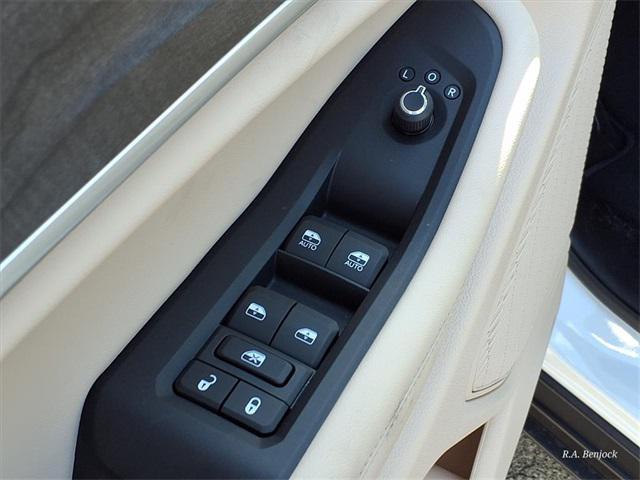 new 2025 Jeep Grand Cherokee car, priced at $46,751