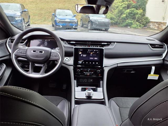 new 2025 Jeep Grand Cherokee L car, priced at $44,034