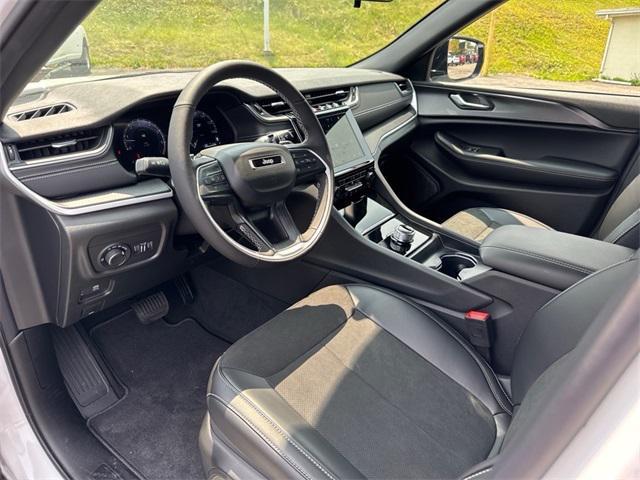 new 2025 Jeep Grand Cherokee L car, priced at $47,498