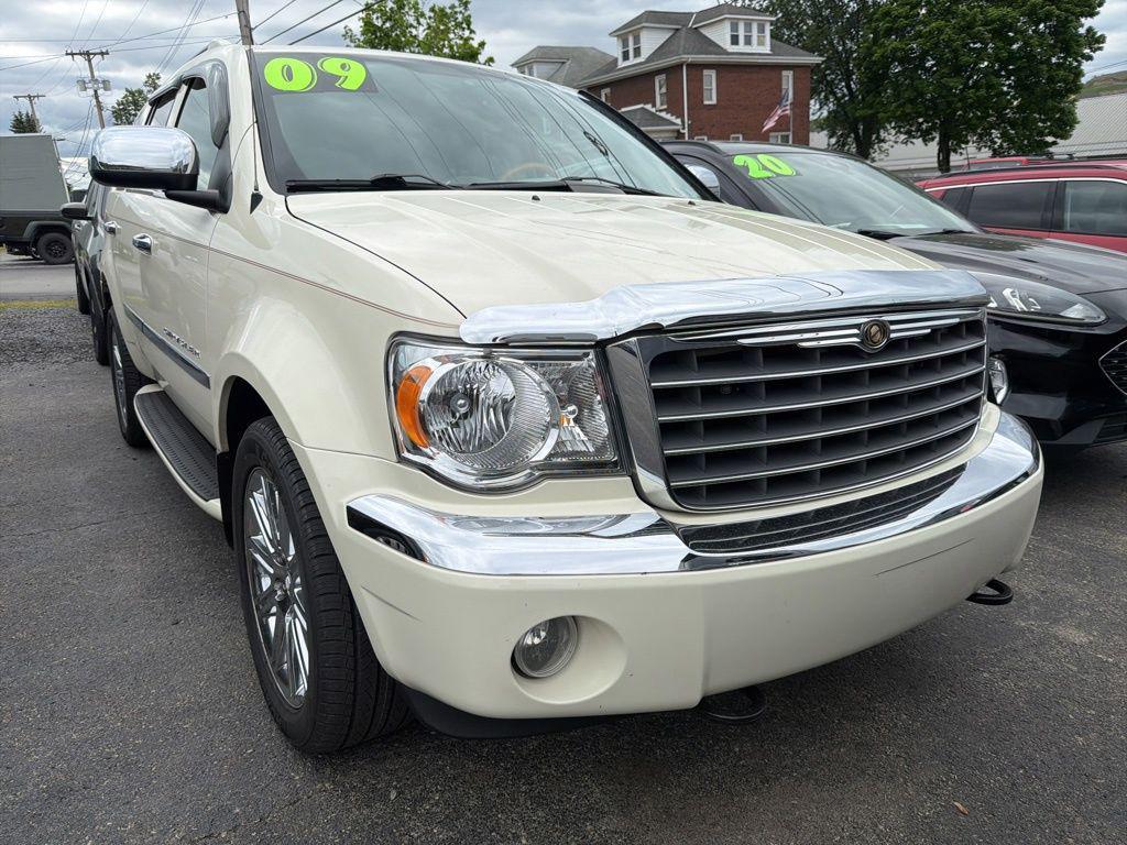 used 2009 Chrysler Aspen car, priced at $15,500