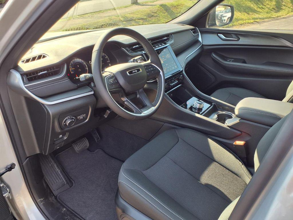 new 2026 Jeep Grand Cherokee L car, priced at $40,550