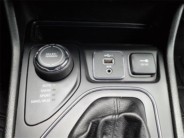 used 2019 Jeep Cherokee car, priced at $14,635