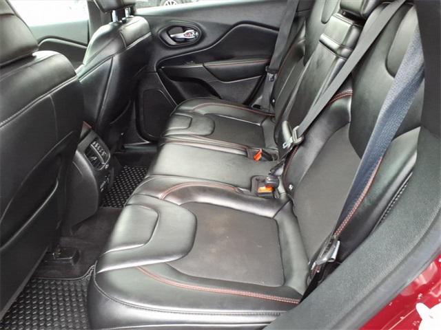 used 2019 Jeep Cherokee car, priced at $16,584