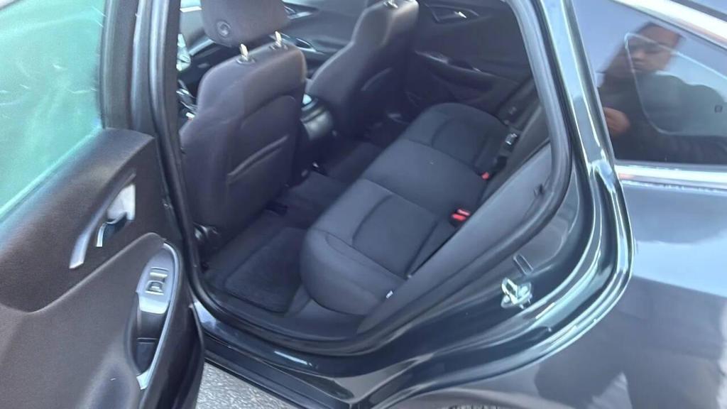 used 2018 Chevrolet Malibu car, priced at $9,999