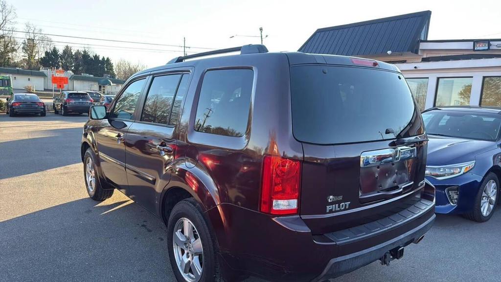 used 2011 Honda Pilot car, priced at $7,999