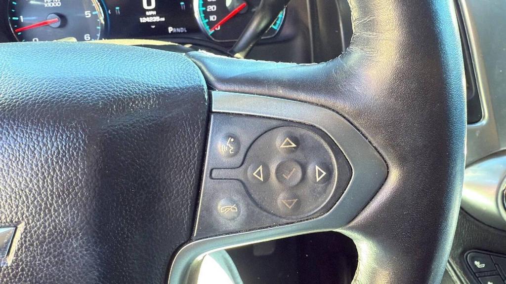 used 2017 Chevrolet Suburban car, priced at $19,999