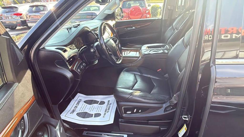 used 2015 Cadillac Escalade ESV car, priced at $19,799