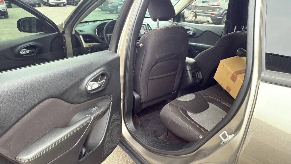 used 2017 Jeep Cherokee car, priced at $7,999