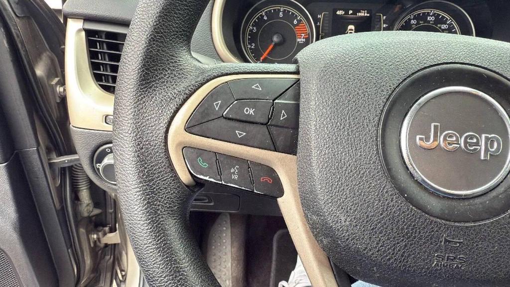 used 2017 Jeep Cherokee car, priced at $7,999