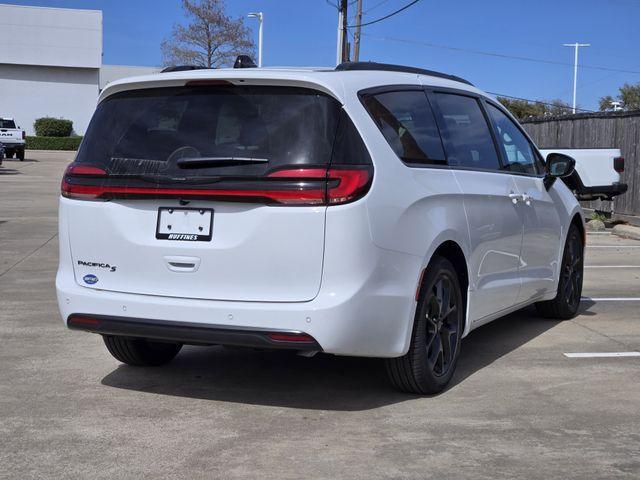 new 2026 Chrysler Pacifica car, priced at $52,051