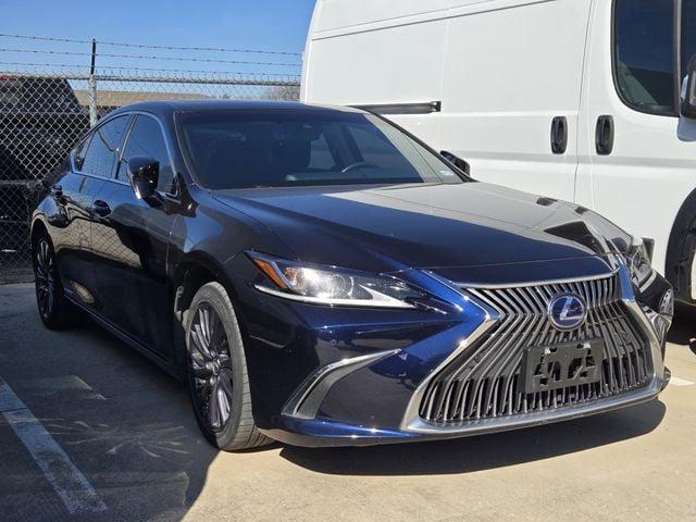 used 2020 Lexus ES 300h car, priced at $27,631