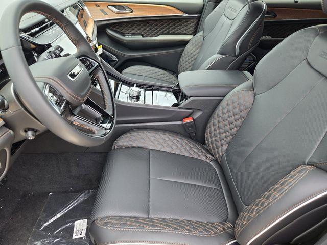 new 2026 Jeep Grand Cherokee L car, priced at $67,286